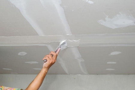 Comment choisir les meilleures techniques de plâtrerie pour votre intérieur ?