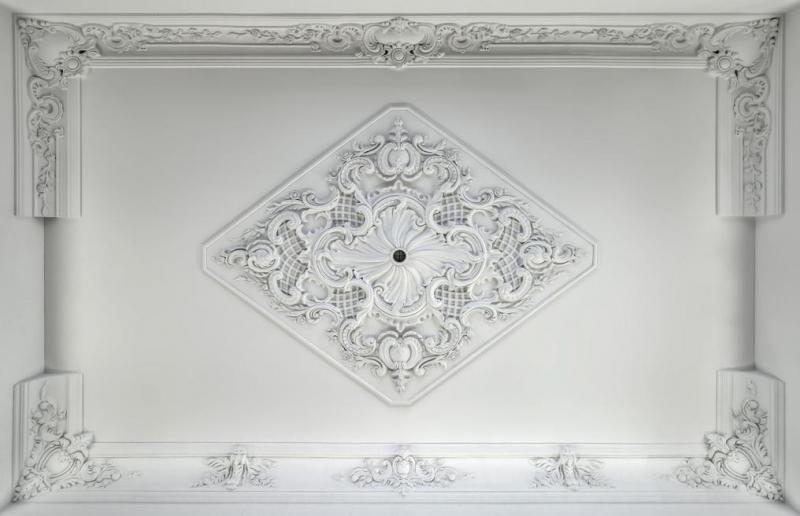 Corniches en pl&acirc;tre, l'atout charme de votre d&eacute;coration